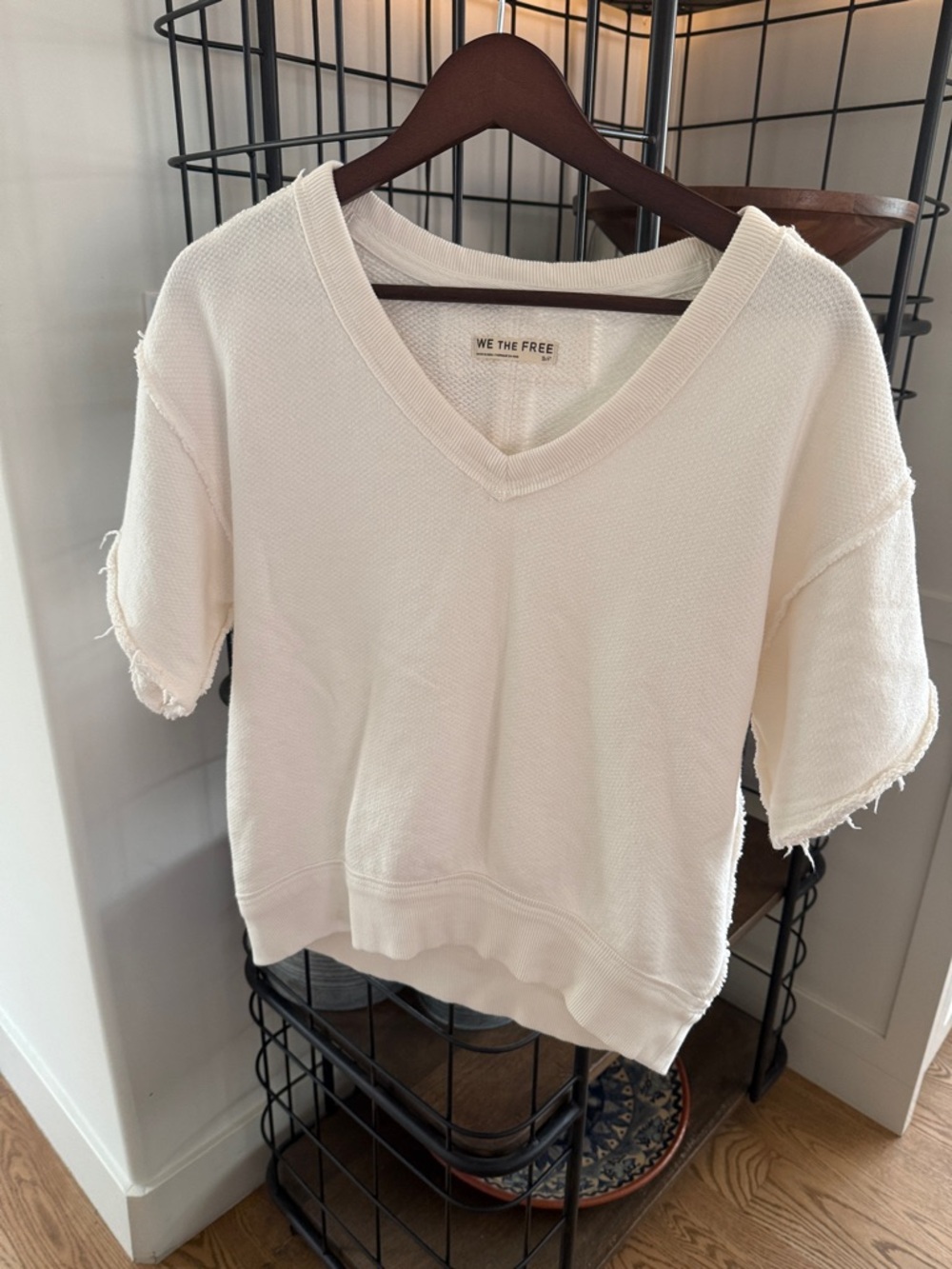 We The Free Off-White V-Neck Short Sleeve Sweatshirt